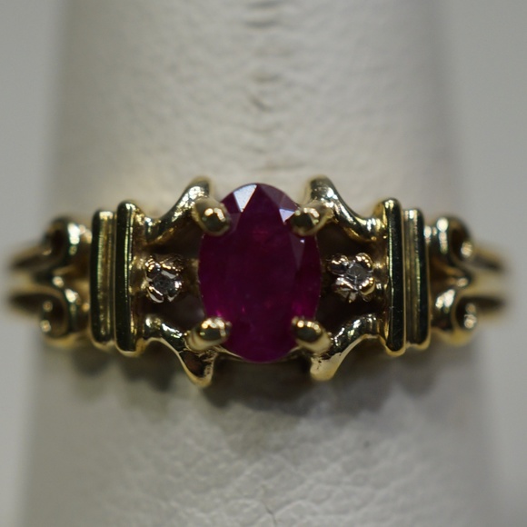 10KY Gold Genuine Ruby & Diamond Ring - Picture 2 of 7